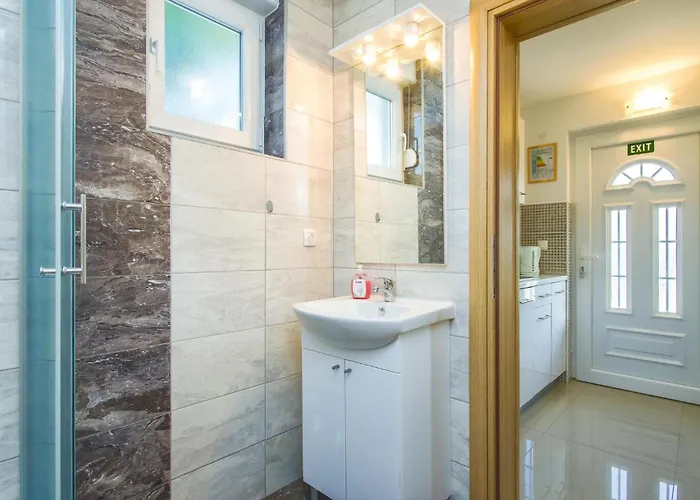 Apartman In Mali Rat Sumpetar